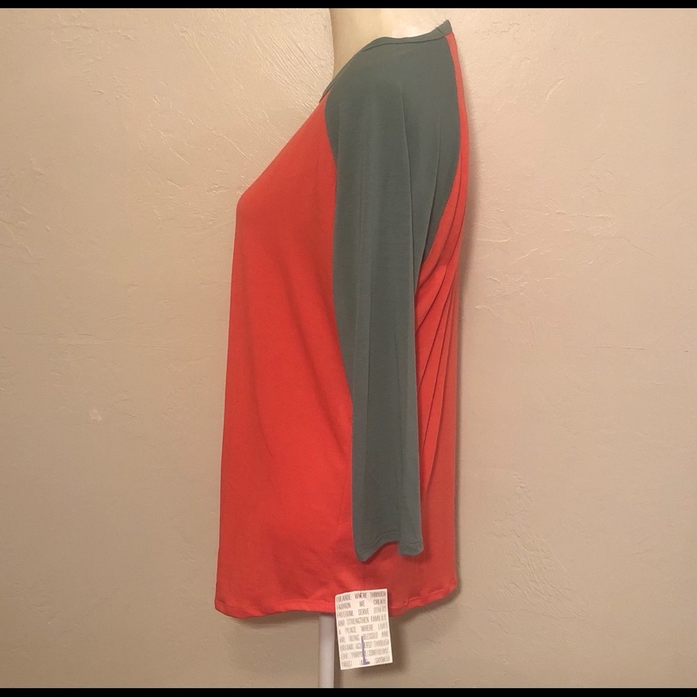 LulaRoe Randy Baseball Tee - Picture 3 of 6